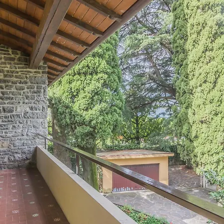 Casa Sandra Giardino E *