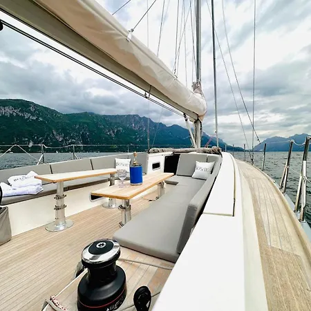 Casa Sandra Giardino E Apartament Varenna