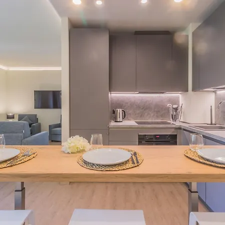 Casa Sandra Giardino E 瓦伦纳